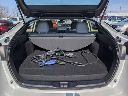 Used 2021 Toyota Prius Prime XLE image 14