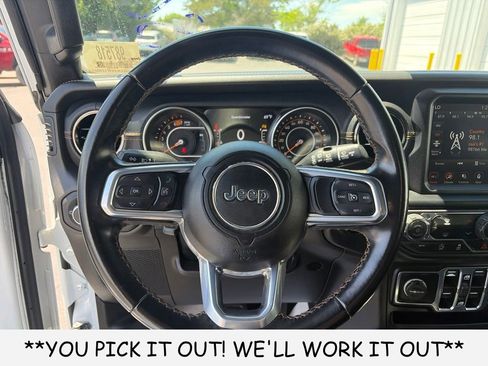 Used 2022 Jeep Wrangler Unlimited Sahara AWD/4WD image 14