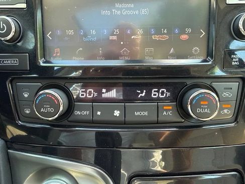 Used 2016 Nissan Maxima Platinum FWD image 26