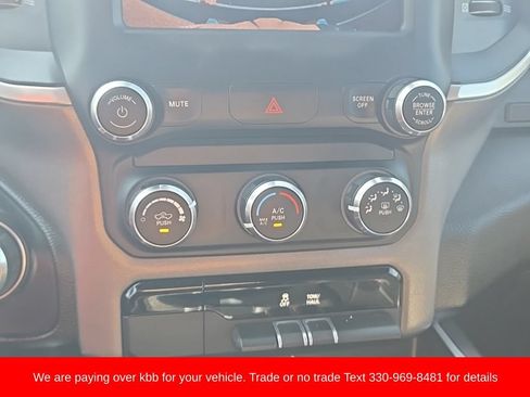 Used 2022 RAM 1500 Big Horn AWD/4WD image 18