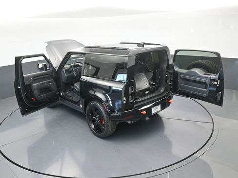 Used 2023 Land Rover Defender 90 X image 67