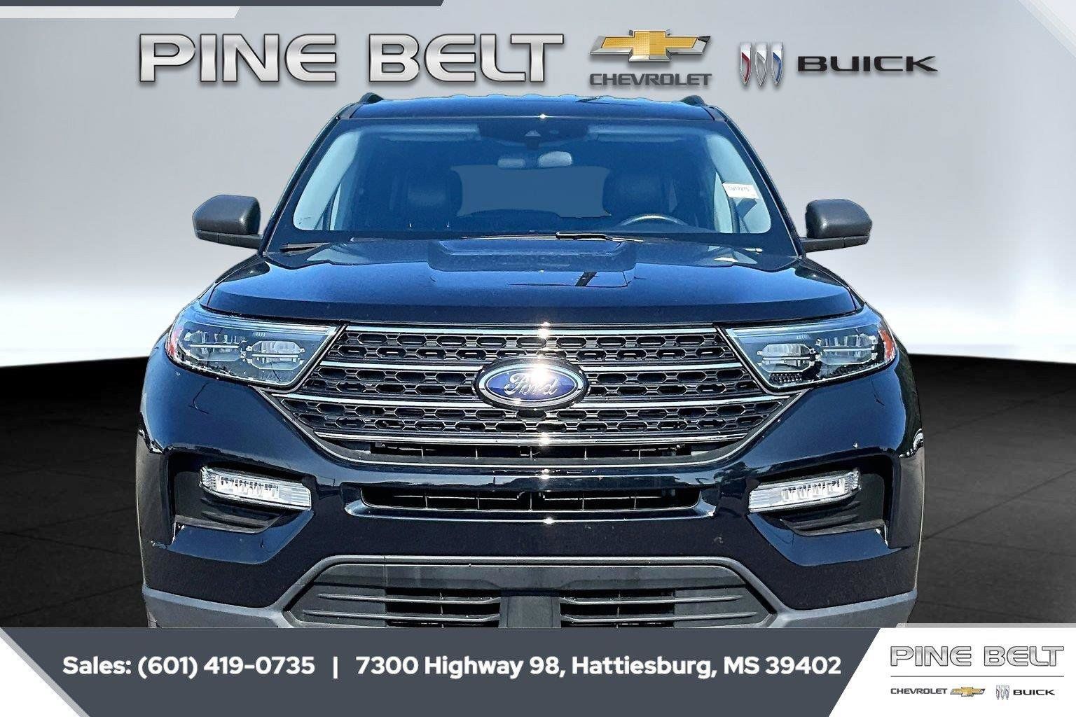 Used 2023 Ford Explorer XLT w/ Equipment Group 202A AWD/4WD image 3