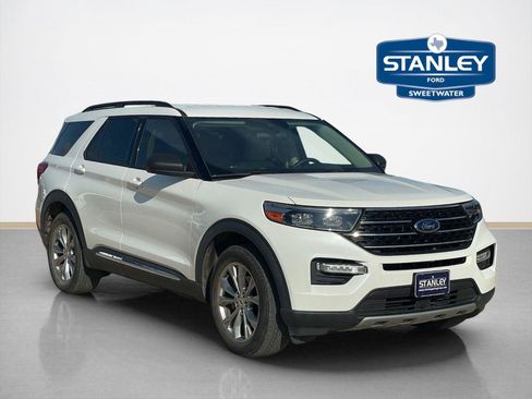 Used 2020 Ford Explorer XLT w/ Equipment Group 202A AWD/4WD image 1