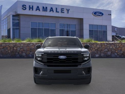 New 2025 Ford Expedition Active image 6