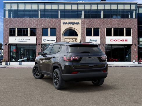 New 2026 Jeep Compass Latitude AWD/4WD image 3