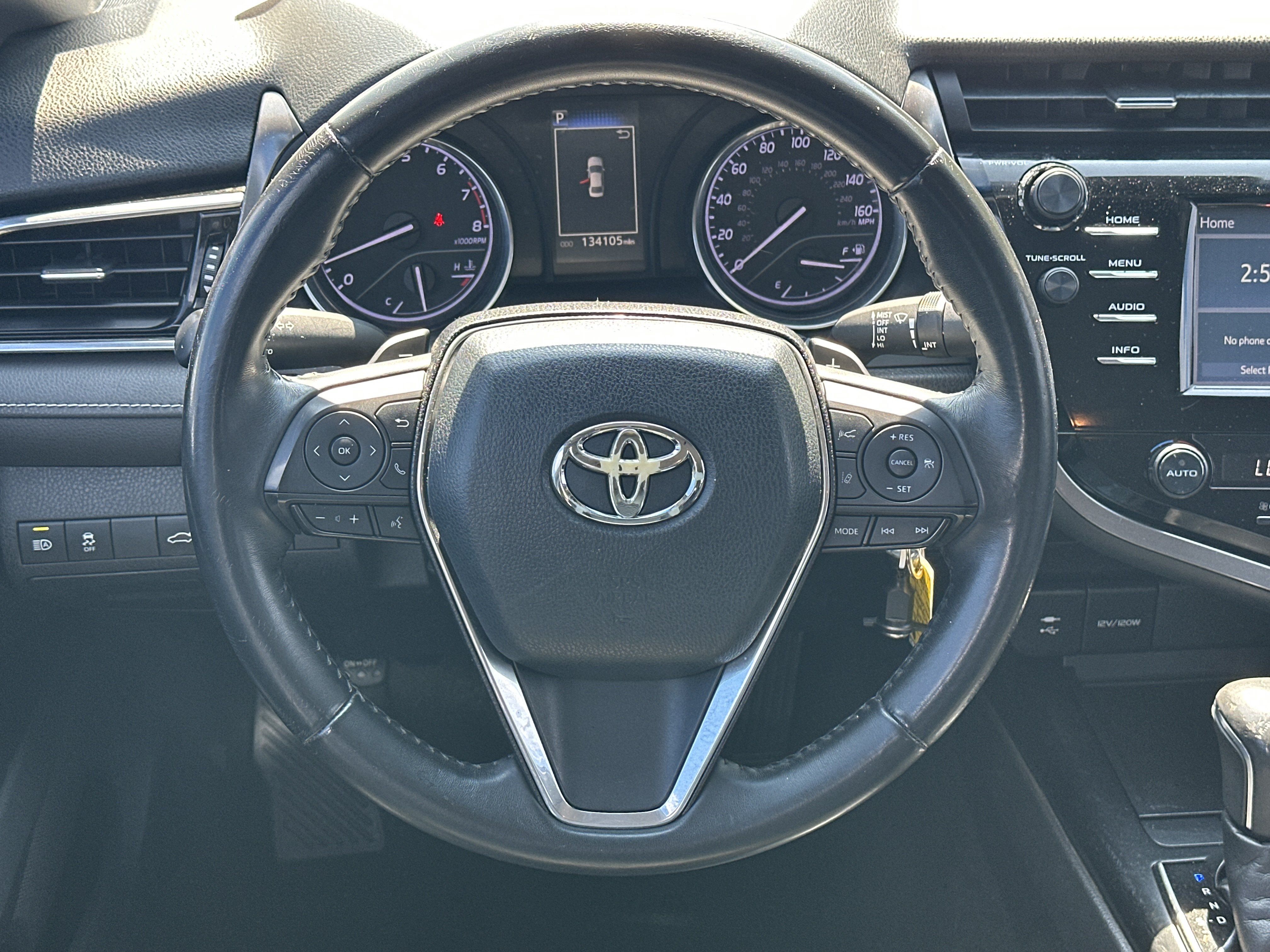 Used 2018 Toyota Camry SE FWD image 24