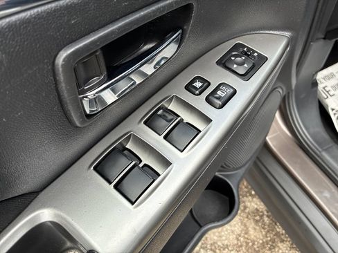 Used 2019 Mitsubishi Outlander Sport ES AWD/4WD image 13