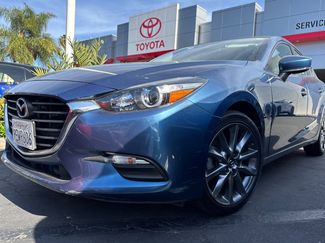 Used 2018 MAZDA MAZDA3 Touring FWD video 2