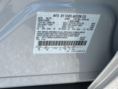 New 2025 Ford Maverick XLT w/ XLT Luxury Package image 17