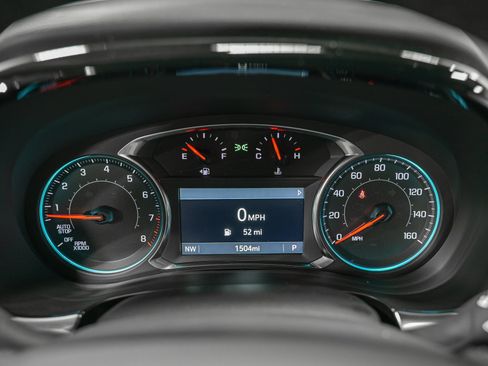 Used 2023 Chevrolet Traverse LT FWD image 25