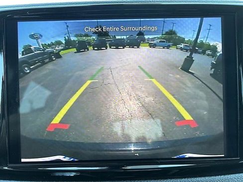 Used 2024 Chrysler Pacifica Limited FWD image 20