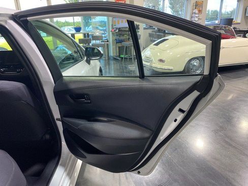 Used 2024 Toyota Corolla LE FWD image 17
