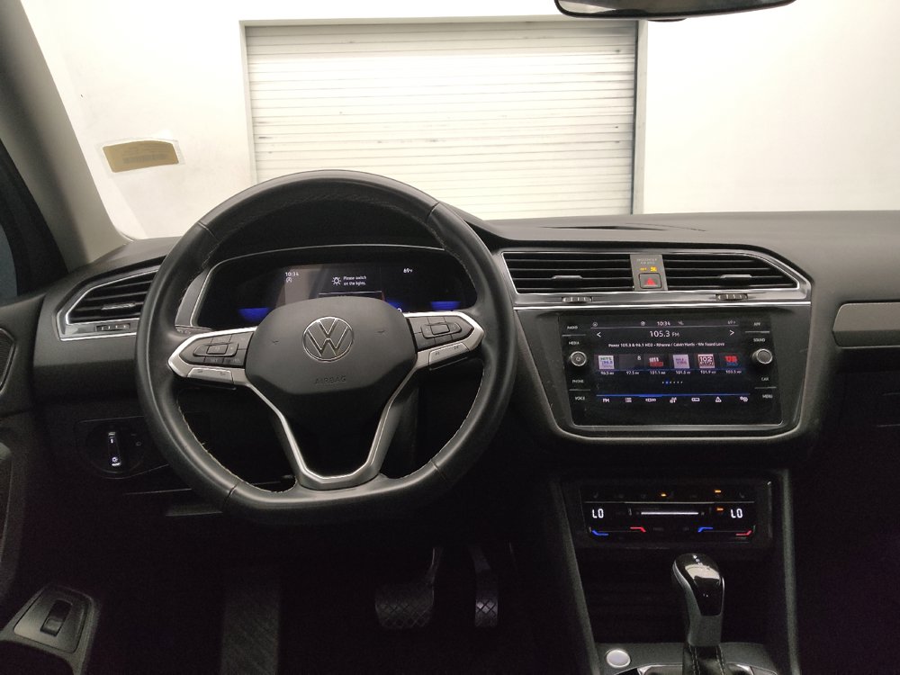 Used 2024 Volkswagen Tiguan SE FWD image 22