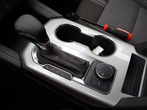 Used 2025 Chevrolet Blazer LT image 23