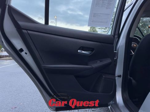 Used 2022 Nissan Sentra SV FWD image 14
