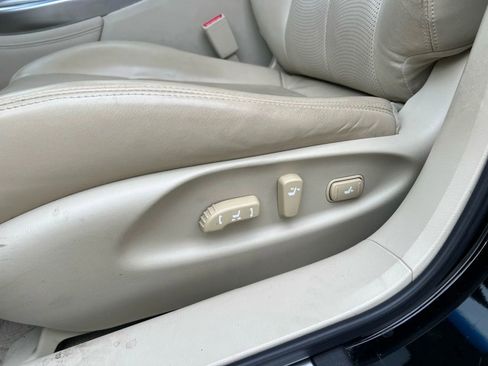 Used 2012 INFINITI M37 w/ Premium Pkg image 23