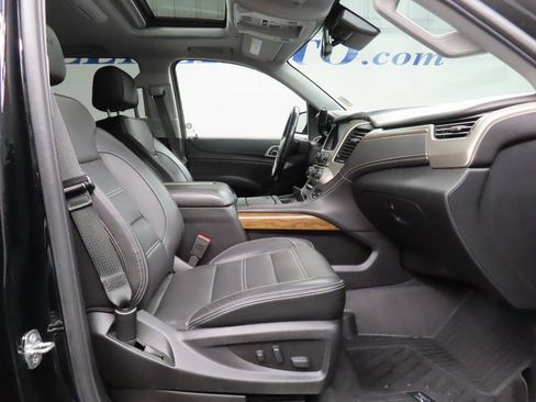 Used 2020 GMC Yukon XL Denali w/ Denali Ultimate Package image 23