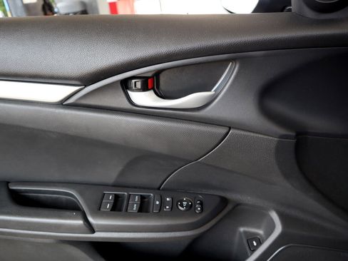 Used 2020 Honda Civic Sport image 33