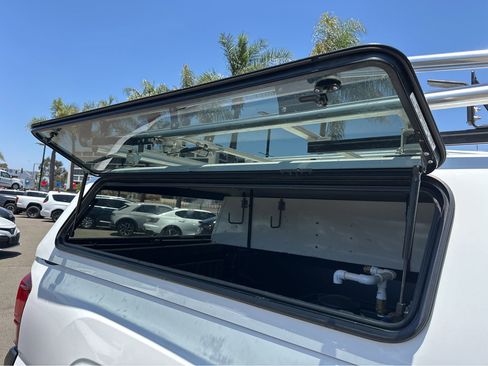 Used 2022 Toyota Tacoma SR image 37