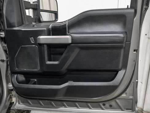 Used 2019 Ford F250 Platinum w/ Platinum Ultimate Package AWD/4WD image 45