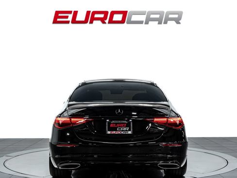 Used 2024 Mercedes-Benz S 580e 4MATIC Sedan image 4