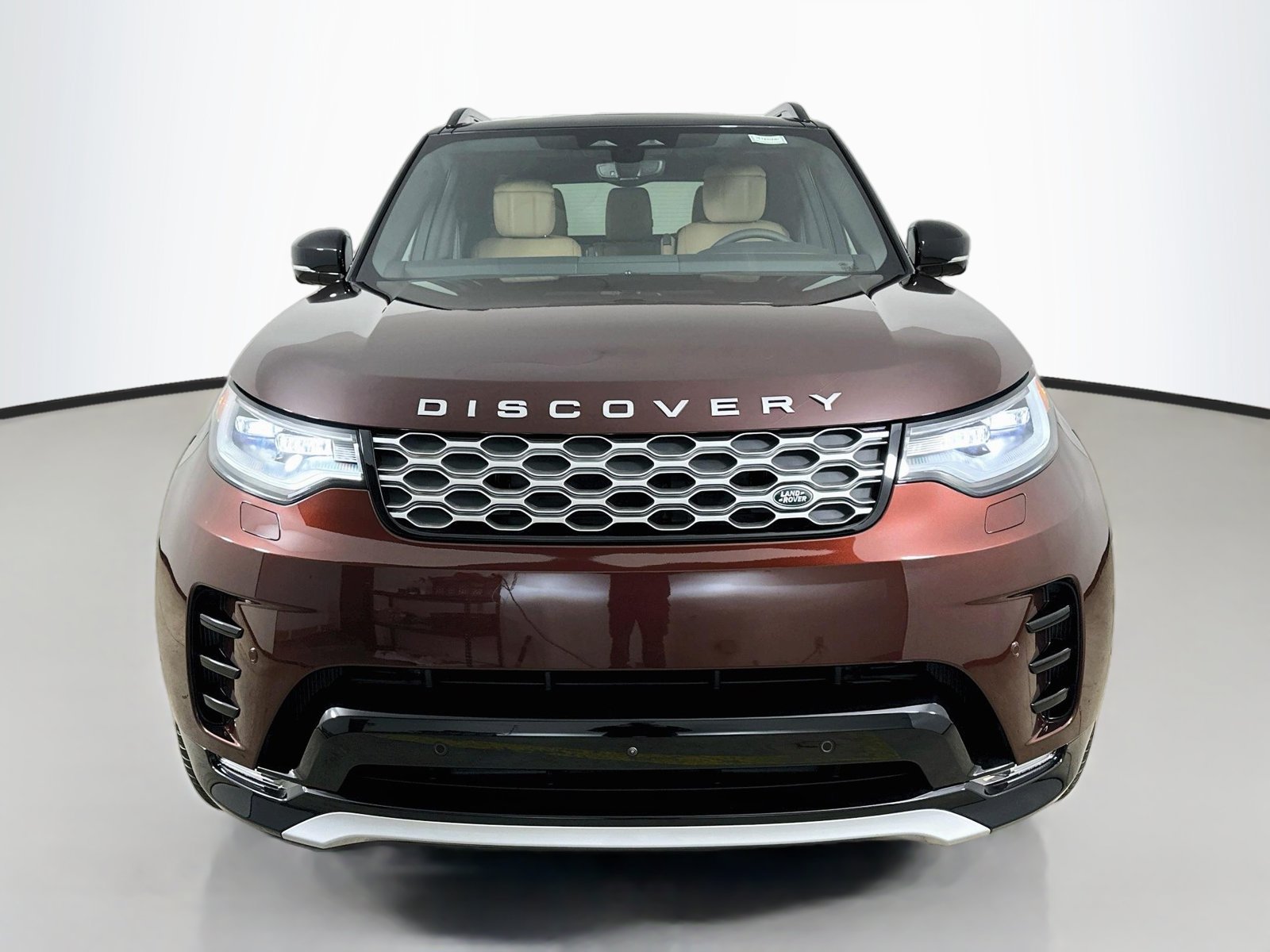 New 2026 Land Rover Discovery Limited Edition AWD/4WD image 2