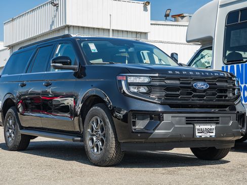 New 2026 Ford Expedition Max Active image 1