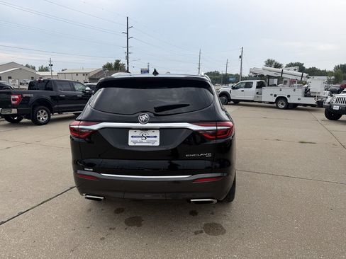 Used 2019 Buick Enclave Avenir w/ Avenir Technology Package AWD/4WD image 6