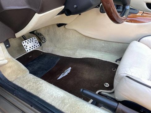 Used 2003 Aston Martin DB7 Vantage image 46