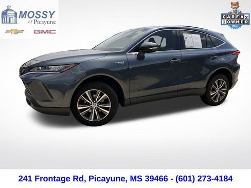 Used 2021 Toyota Venza LE image 1