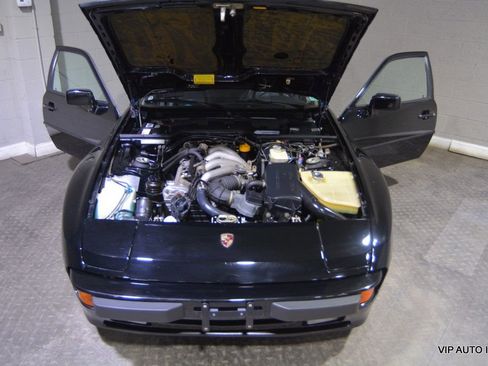 Used 1986 Porsche 944 Coupe image 19