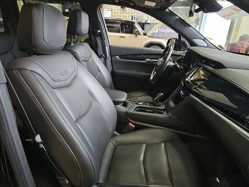 Used 2023 Cadillac XT6 Premium Luxury AWD/4WD image 13