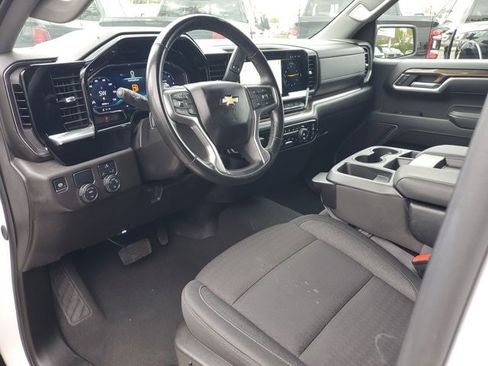 Used 2025 Chevrolet Silverado 1500 LT image 20