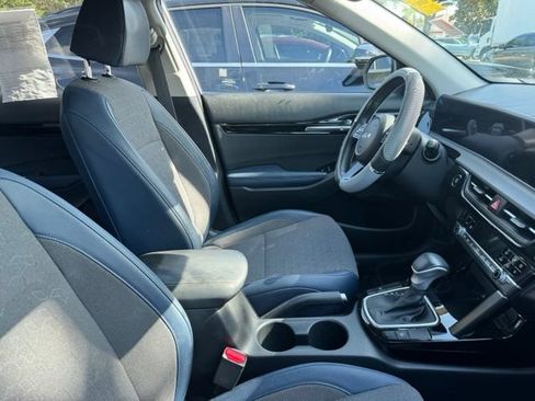 Certified 2024 Kia Seltos S FWD image 5