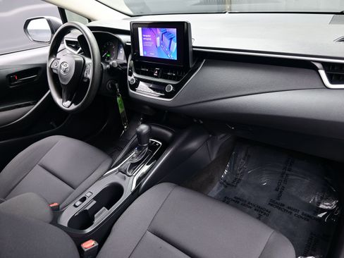 Used 2024 Toyota Corolla LE FWD image 14