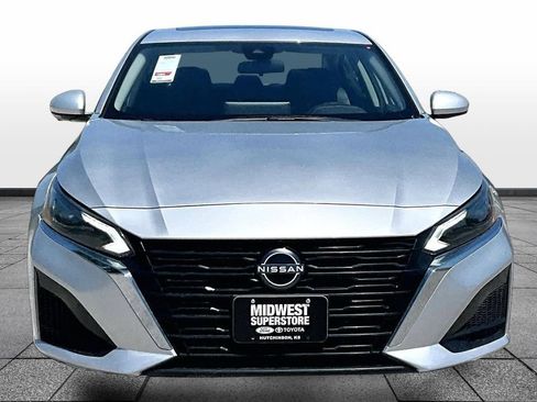 Used 2023 Nissan Altima 2.5 SL FWD image 3