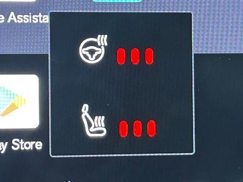 Used 2023 Volvo XC40 B5 Plus w/ Climate Package image 6