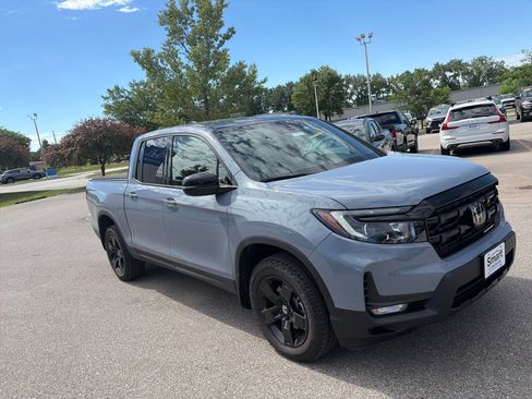 Used 2026 Honda Ridgeline Black Edition image 3