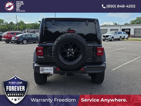 Used 2026 Jeep Wrangler Unlimited Sport AWD/4WD image 5