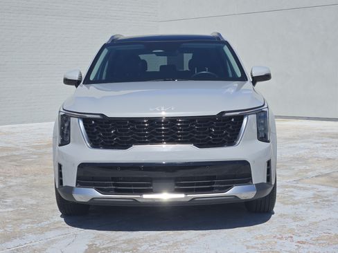 Used 2025 Kia Sorento S w/ Panoramic Sunroof Package FWD image 3
