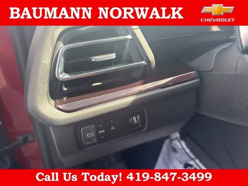 Used 2026 Chevrolet Traverse RS w/ LPO, Floor Liner Package FWD image 20