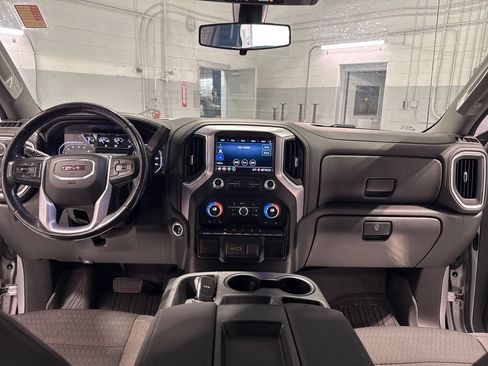 Used 2019 GMC Sierra 1500 SLE w/ SLE Value Package AWD/4WD image 38