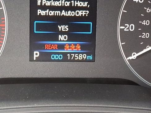 Used 2023 Toyota Corolla Cross LE image 19