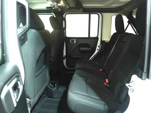 Used 2021 Jeep Wrangler Unlimited Sport AWD/4WD image 12