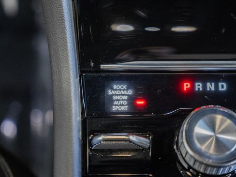 Certified 2023 Jeep Grand Cherokee Overland image 31