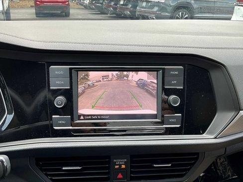 Used 2021 Volkswagen Jetta SE w/ SE Cold Weather Package FWD image 27