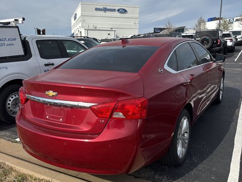 Used 2015 Chevrolet Impala LT w/ Convenience Package image 3
