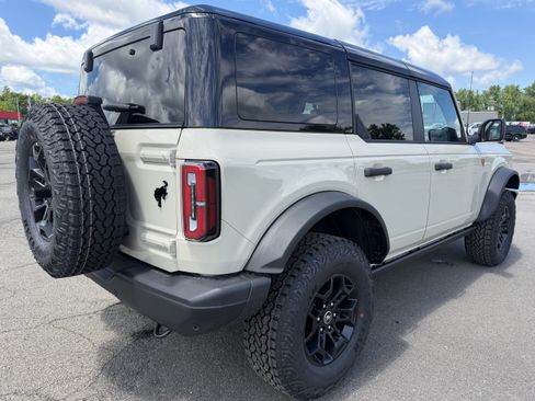 New 2026 Ford Bronco Badlands AWD/4WD image 2