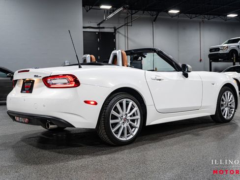 Used 2017 FIAT 124 Spider Lusso image 5
