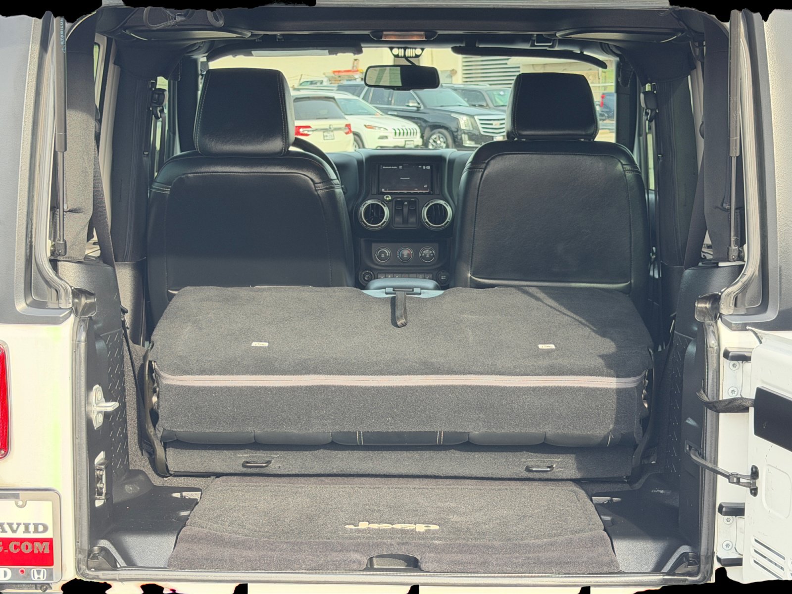 Used 2016 Jeep Wrangler Rubicon w/ Power Convenience Group AWD/4WD image 27